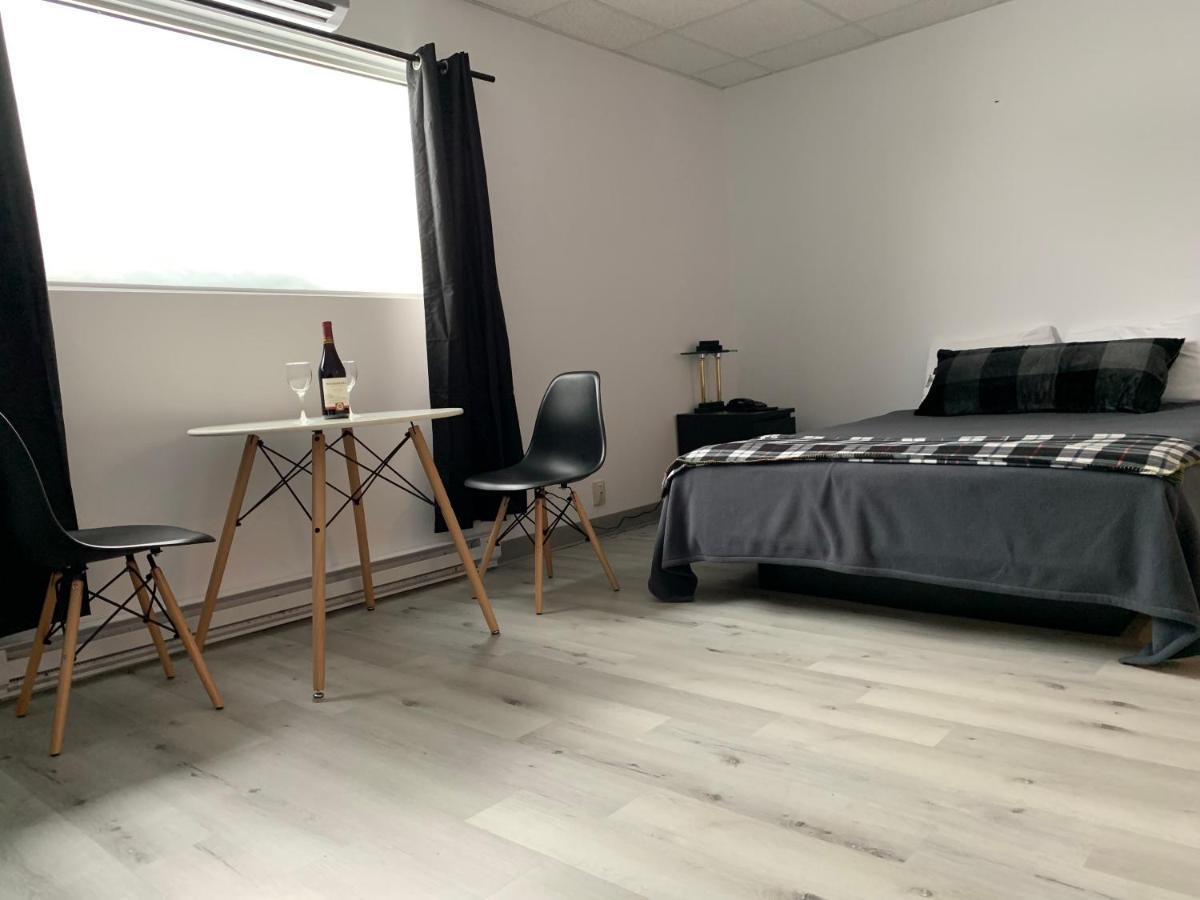 Hotel St-Alexis Saint-Raymond 외부 사진